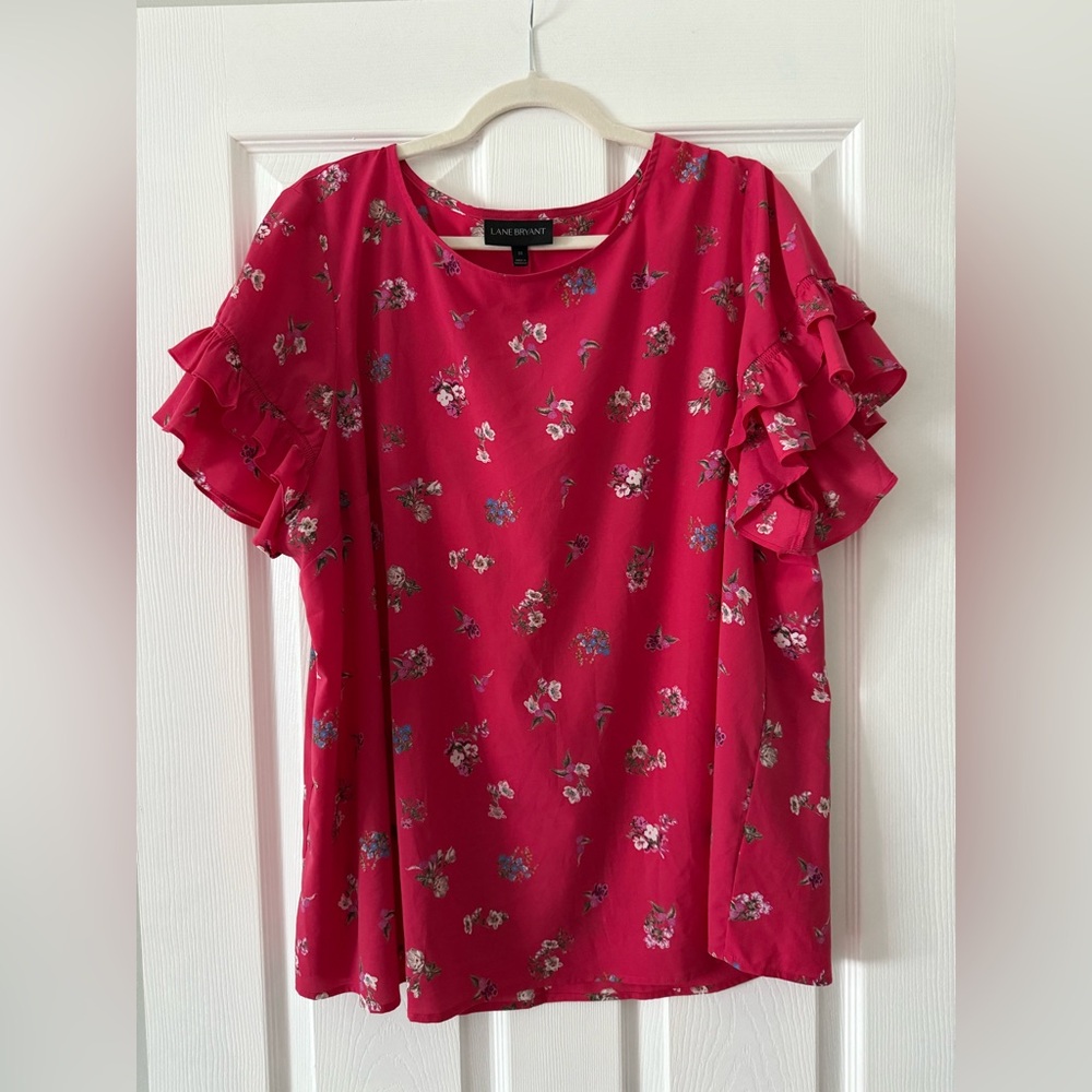 Lane Bryant Size 22 Pink Floral Top 🩷